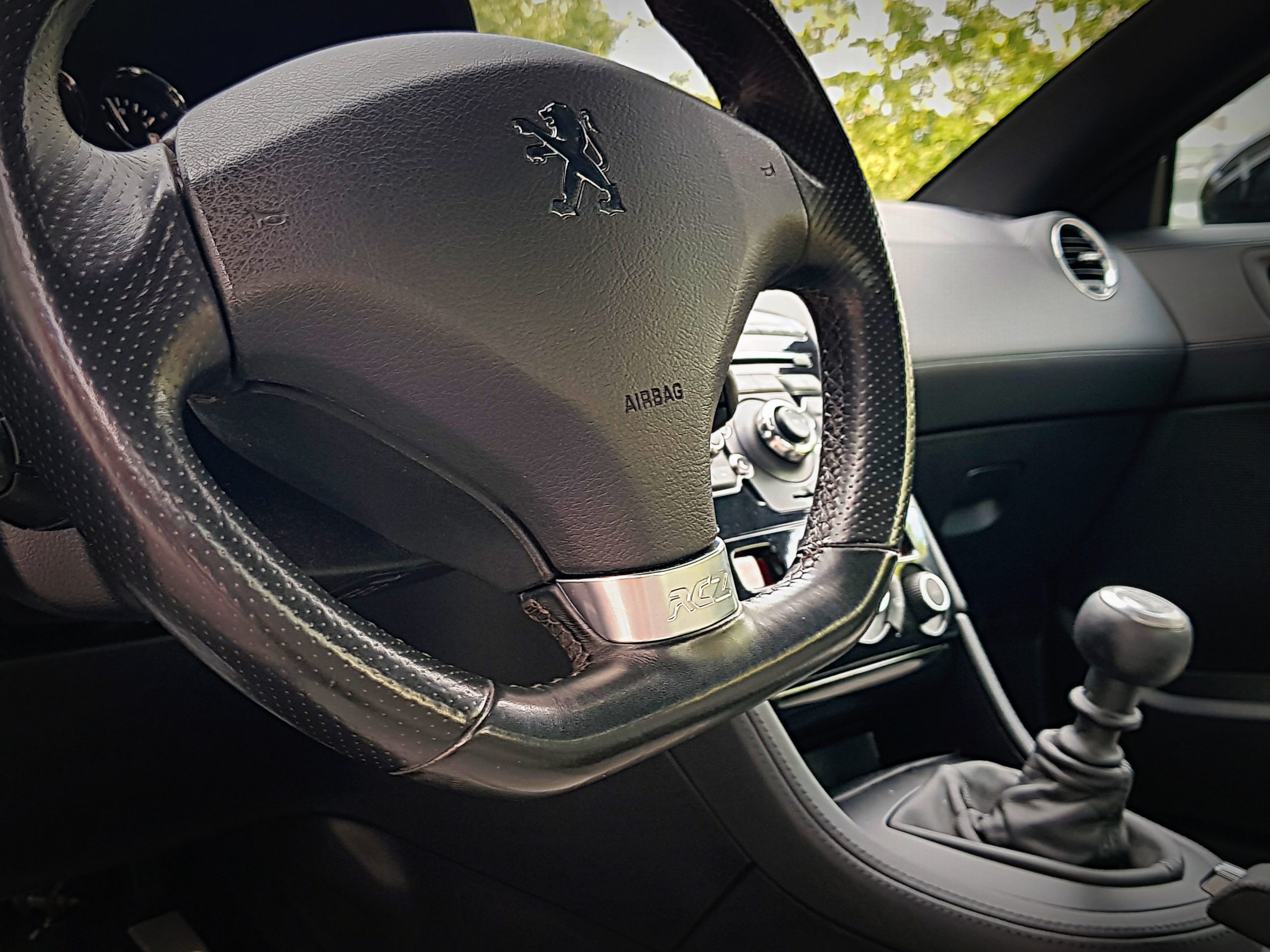 Peugeot RCZ .1.6 THP – 200kS – NAVI – SLO –