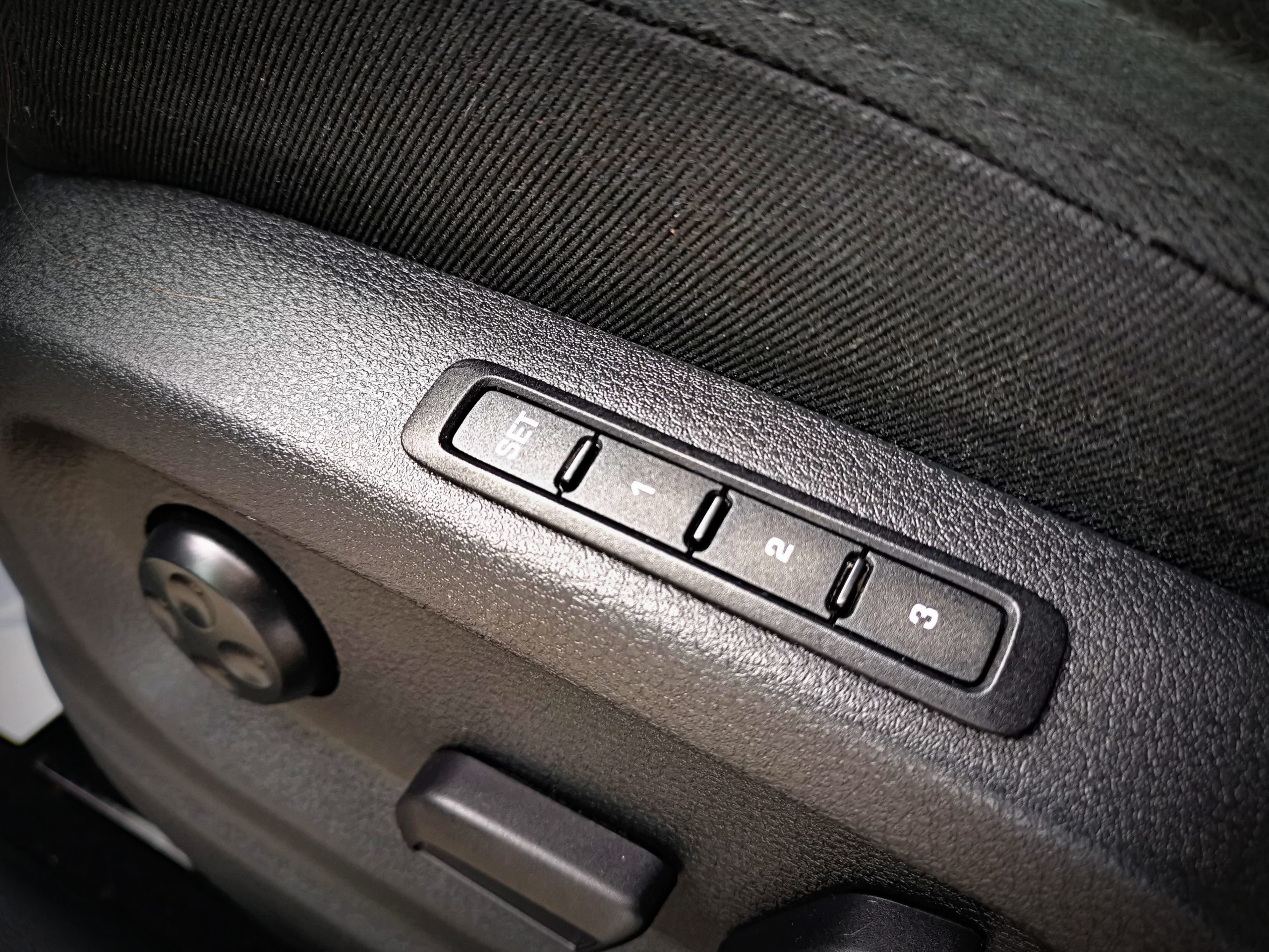 Škoda Yeti .4×4 – 2.0 TDI Exclusive Plus – SLO – I.LASTNIK –